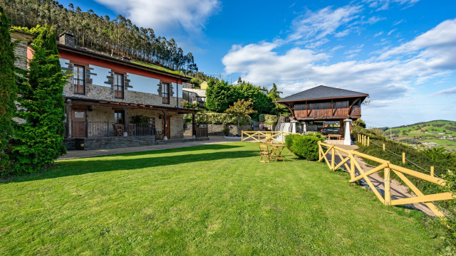 Apartamentos Alborada del Eo