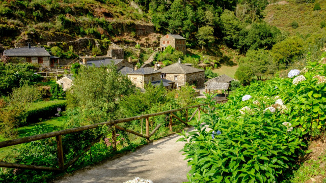 Oscos-eo Destinations