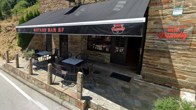 Motard Bar Biker Friendly